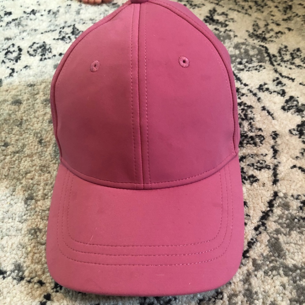 Lululemon hat